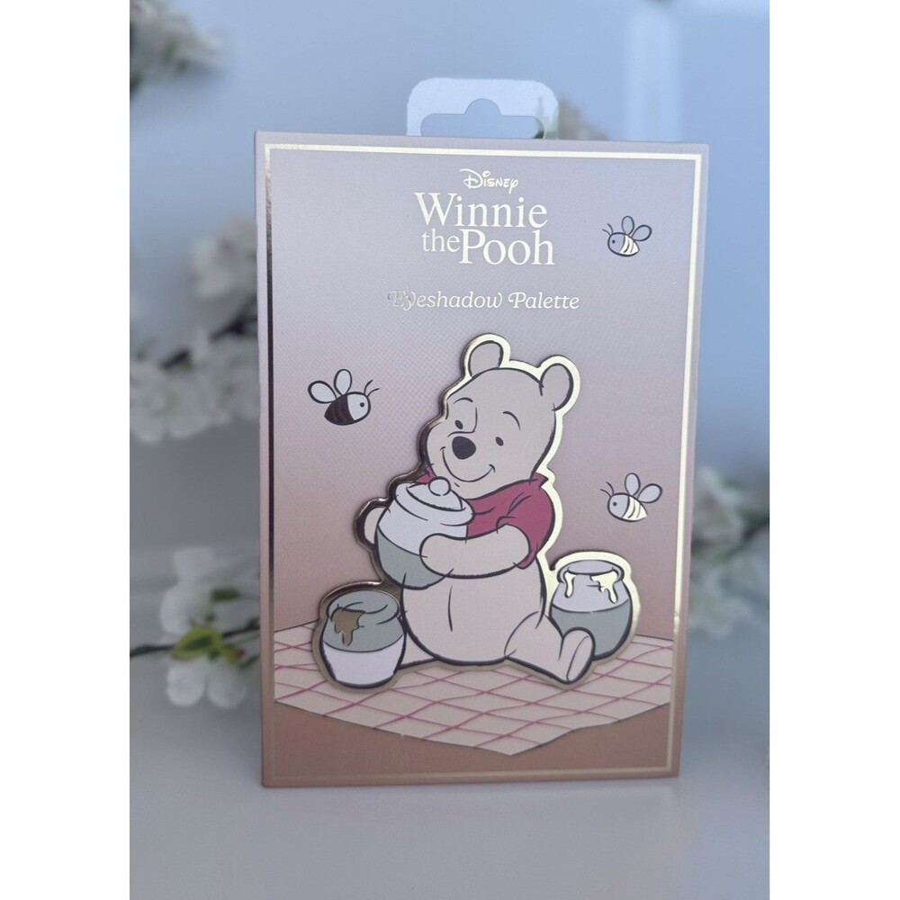Disney Winnie The Pooh Honey Picnic 12 Color Eyeshadow Palette NIB